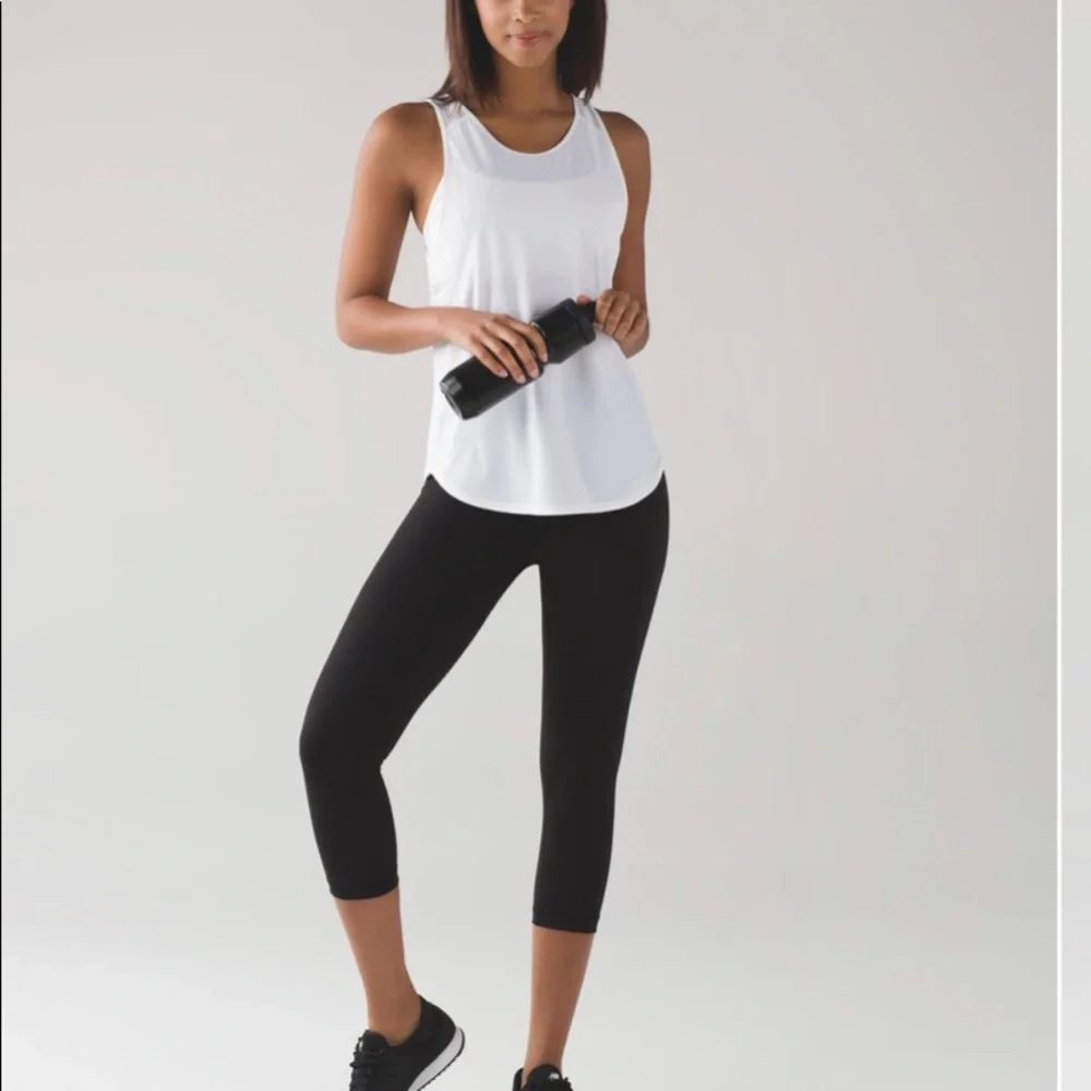 Lululemon Full-On Luxtreme Wunder Under Crop - Picture 2 of 15